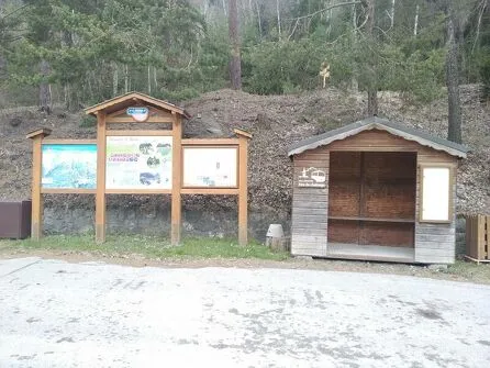 Arrêt de bus n°421: Aire de chaînage La Norma