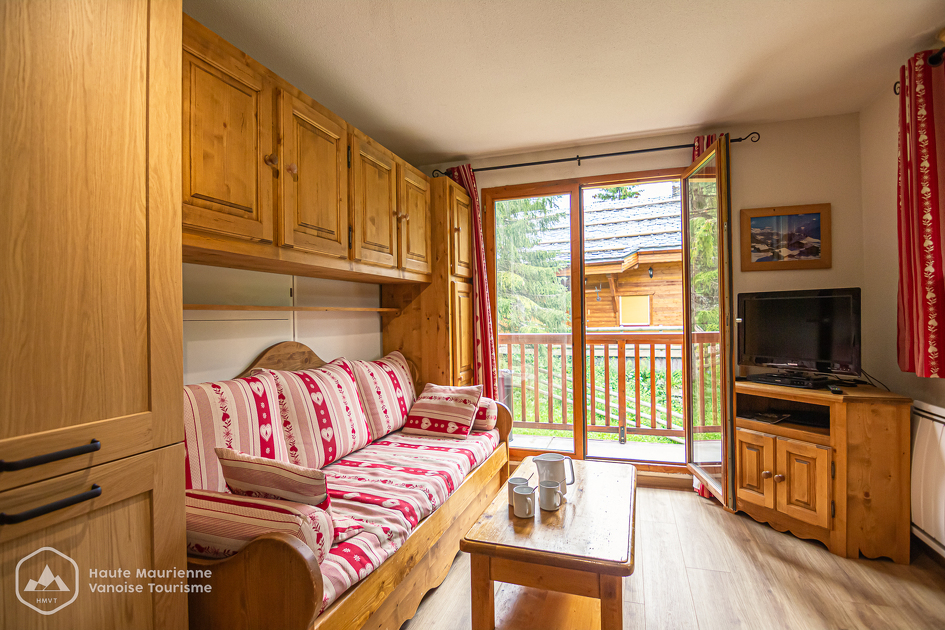 © valfrejus-résidence-les-chalets-d'arrondaz-appartement-meublé-location-6-personnes - HMVT