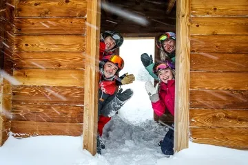 Snowshoeing and tartiflette outing