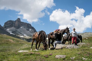 Horseback riding in the mountains with Equitation Haute Maurienne Vanoise, Valfréjus - DR. Patrice Gueritot
