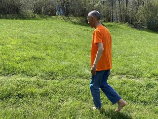 © Marche pieds nus avec Thierry Bardagi - Thierry Bardagi