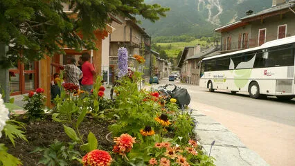 © autocar-modane-mobisavoie - OT Haute Maurienne Vanoise - Ingrid Pauwels Etiévant