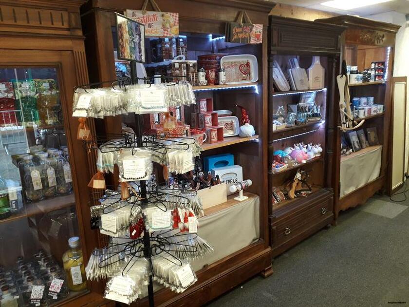 © Zig & Puce Souvenirs Shop à Valfréjus - S.Baudy