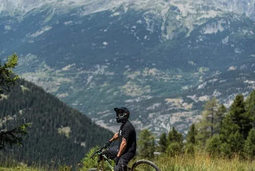Découverte en vélo - Tour du haut plateau d'Arrondaz et descente par la télécabine