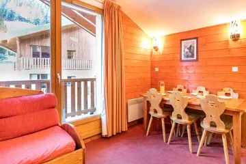 Residence Les Chalets de la Ramoure in Valfréjus - Vacancéole