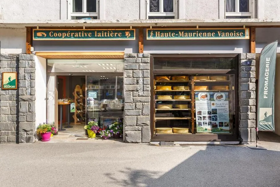 © modane-fromagerie-cooperative-laitiere - coop HMV