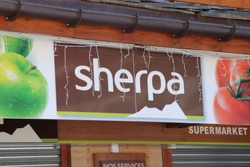 © Sherpa supérette Valfréjus - OZ/OT Valfréjus
