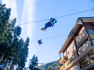 © Dans le circuit jaune (parcobranche des Anges Valfréjus) - D.Cuvelier - OT HMV