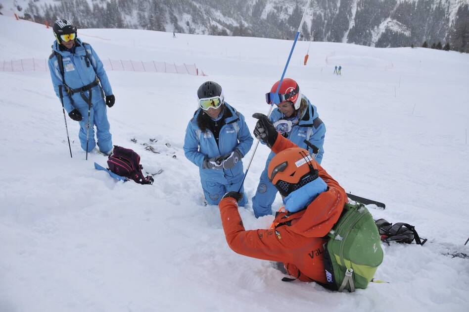 © Demi-journée de sécurité en montagne à Valfréjus - Yves BAYLE