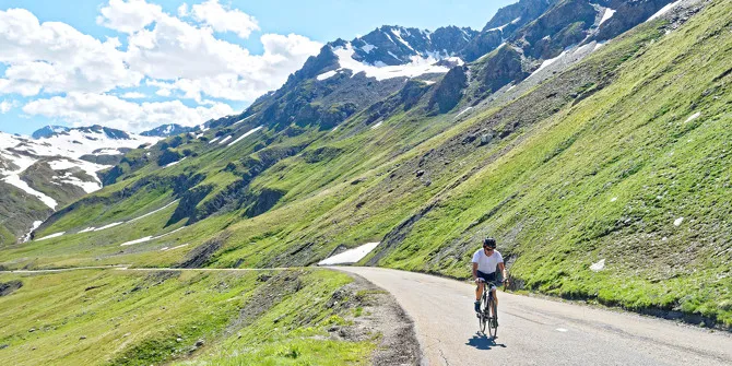 Montée cyclo du Col de l'Iseran depuis Bonneval-sur- Arc