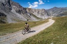 © Montée enduro de Valfréjus sur Arrondaz - A Pernet