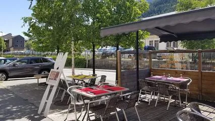 © Hotel de la Gare in Modane - P. Cherbonnier
