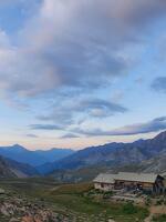 © valfréjus-hiver-refuge-mont-thabor_fanny-teppaz - C.Persia