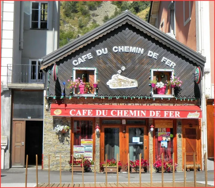 © Café du chemin de fer - nc